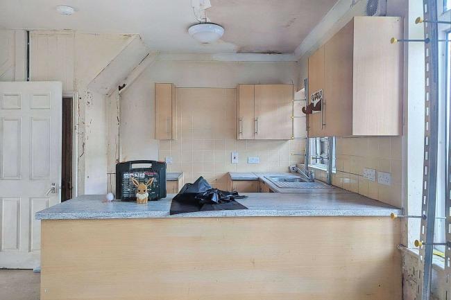 169 Birchanger Road, Croydon, SE25 5BS 2