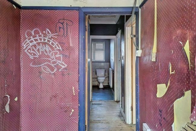 169 Birchanger Road, Croydon, SE25 5BS 2