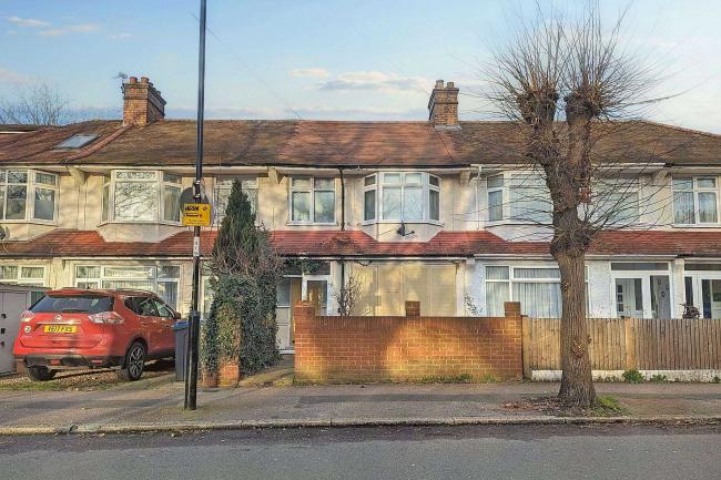 169 Birchanger Road, Croydon, SE25 5BS 2