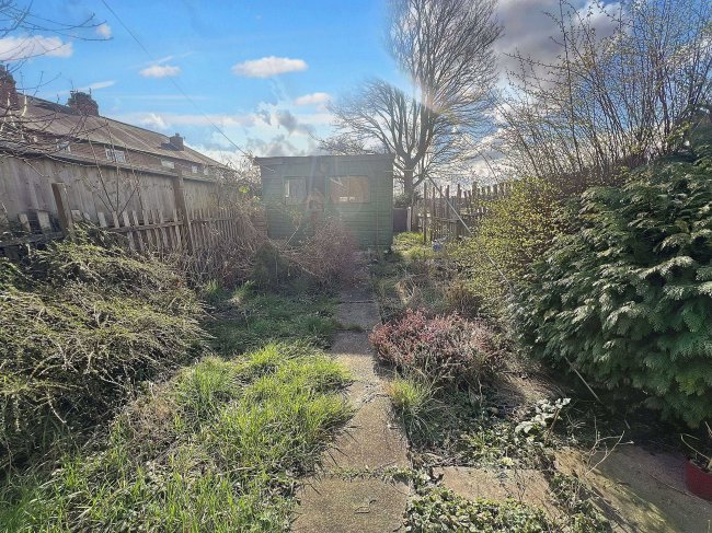 3 Thorpe Close, Nottingham, NG9 8FB 9