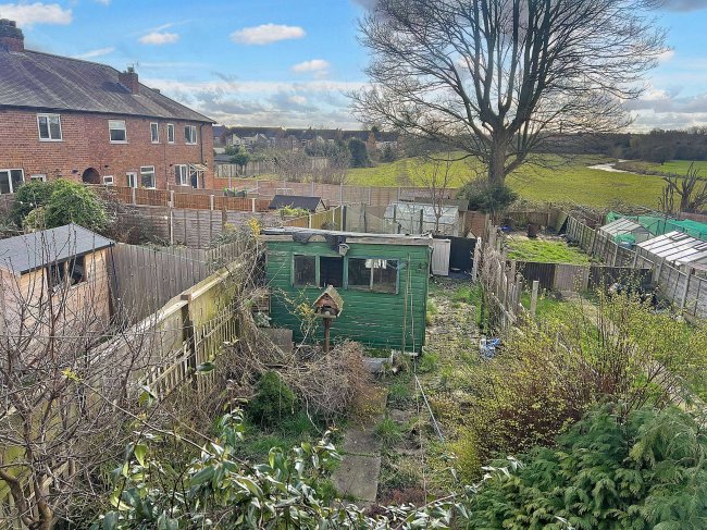 3 Thorpe Close, Nottingham, NG9 8FB 9