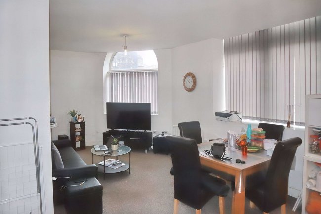 11 Courier House, King Cross Street, Halifax, West Yorkshire, HX1 2DG 9