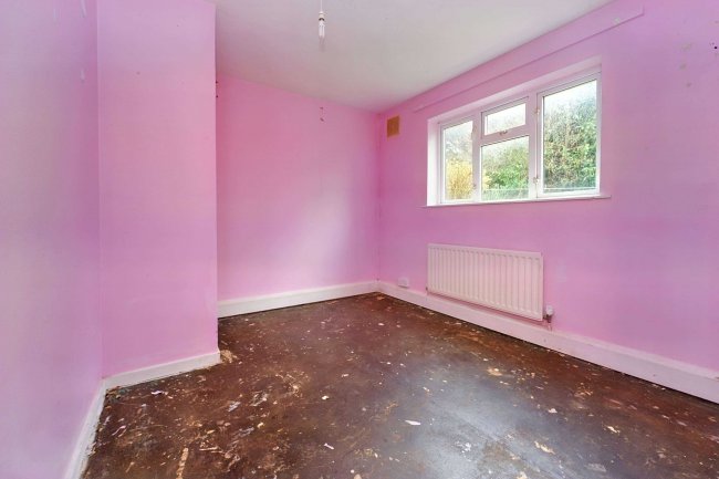 44 Sefton Close, Stoke Poges, Slough, SL2 4LJ 8