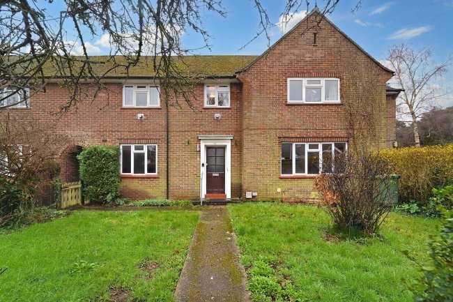 44 Sefton Close, Stoke Poges, Slough, SL2 4LJ 8