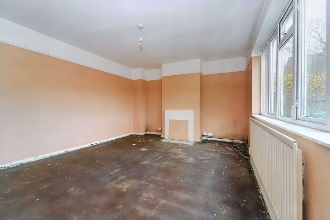 44 Sefton Close, Stoke Poges, Slough, SL2 4LJ 8