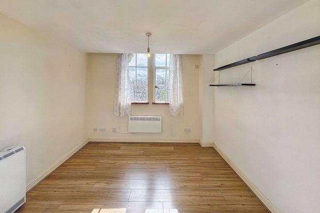 Flat 31 Clock Court, Victory Road, Wanstead, London, E11 1UJ 1