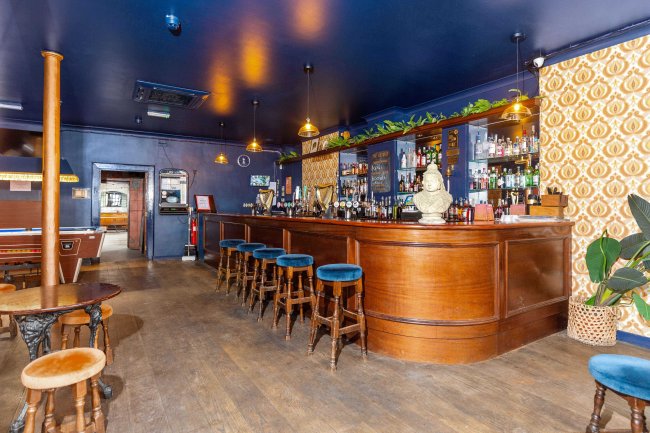 Victoria, 34 Scotland Gardens, Tottenham, London N17 9TT 5