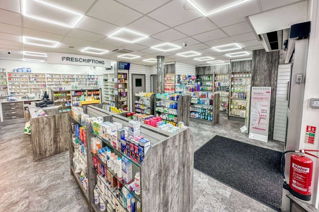 42-44 Warwick Way, Pimlico, London, SW1V 1RY 3