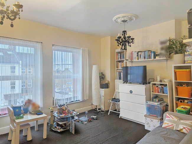 Flat 5, The Hammonds, 243-247 (odds) Mitcham Road, Tooting SW17 9JQ 8