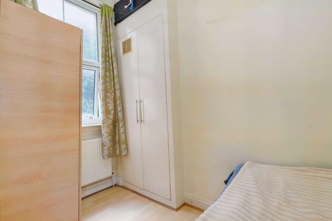 Flat 2, 91 Longley Road, Tooting SW17 9LD 7