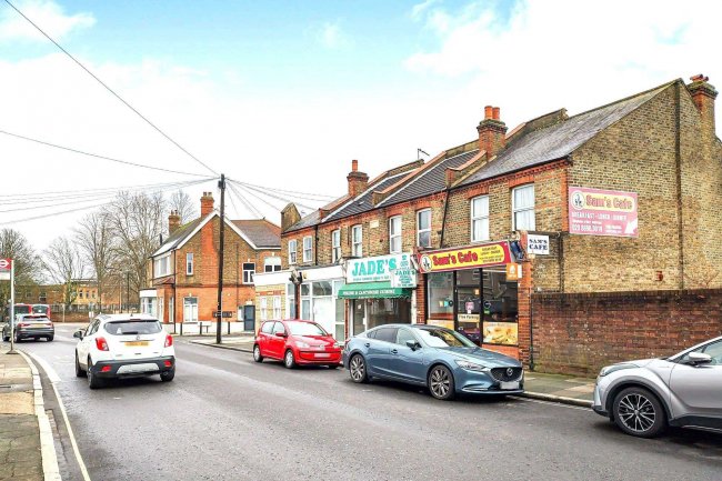 15 / 15a / 17 and 19 Nelson Road, Twickenham TW2 7AR 9