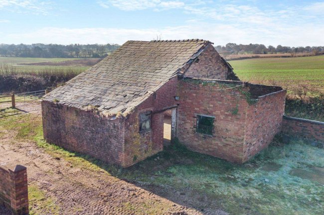 Hayward Barn, Goldstone, Hinstock, Market Drayton, Shropshire, TF9 2NA 4