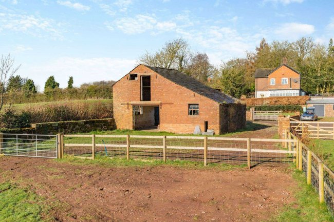 Hayward Barn, Goldstone, Hinstock, Market Drayton, Shropshire, TF9 2NA 4