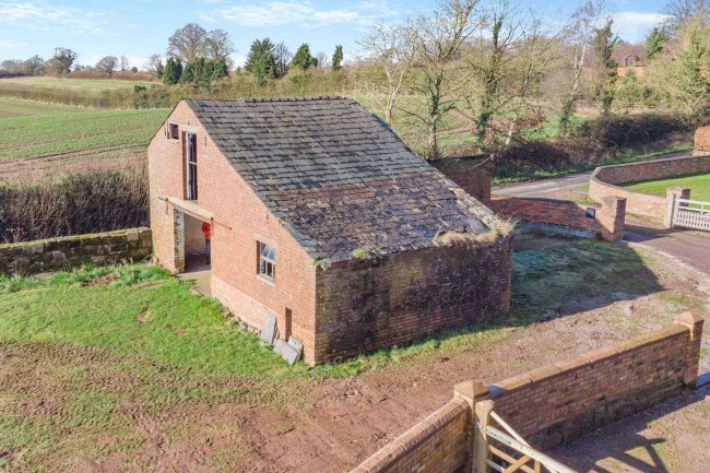 Hayward Barn, Goldstone, Hinstock, Market Drayton, Shropshire, TF9 2NA 4