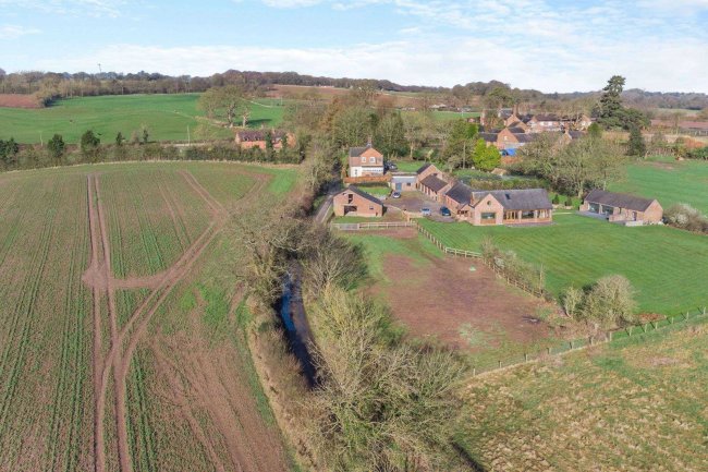 Hayward Barn, Goldstone, Hinstock, Market Drayton, Shropshire, TF9 2NA 4