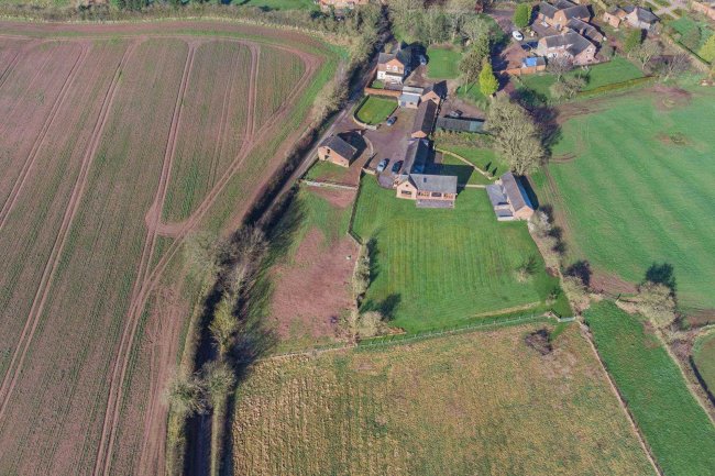 Hayward Barn, Goldstone, Hinstock, Market Drayton, Shropshire, TF9 2NA 4