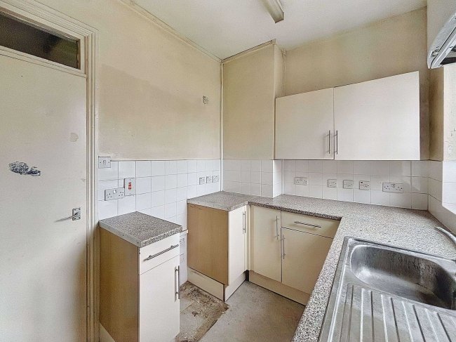 23A & 23B Victoria Road, Edmonton, London N18 2UF 10