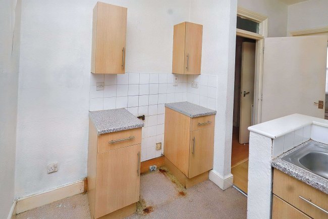 23A & 23B Victoria Road, Edmonton, London N18 2UF 10