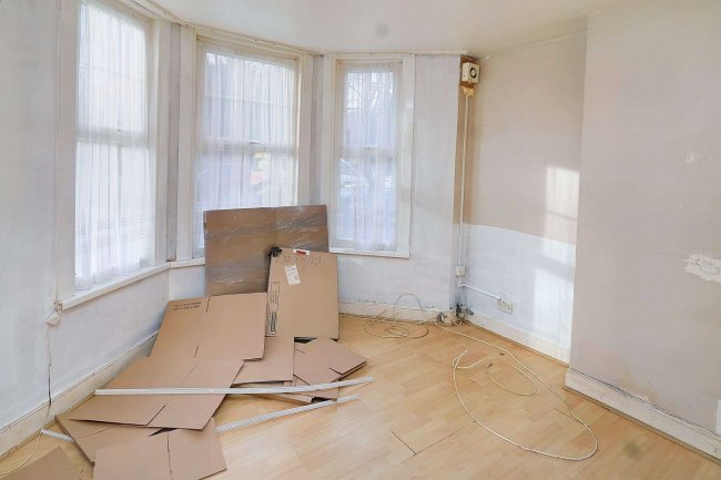 23A & 23B Victoria Road, Edmonton, London N18 2UF 10