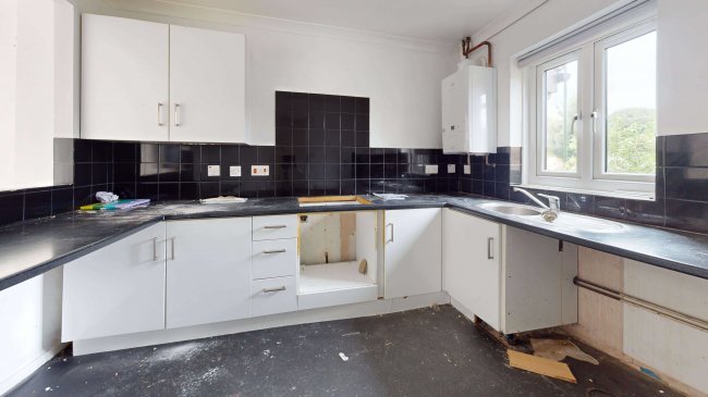 76 Sheridan Road, Richmond, Surrey, TW10 7NH 3