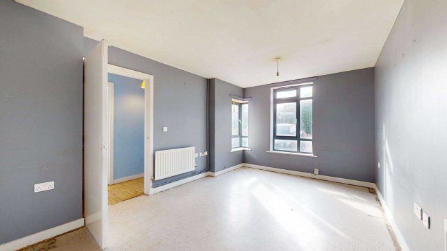 1 Rushy Meadow Lane, Carshalton, Surrey, SM5 2AS 10