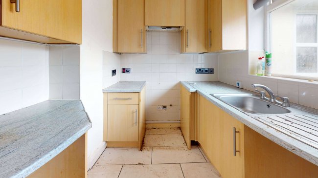 67 Springfield Place, Kingston, KT3 3LP 7