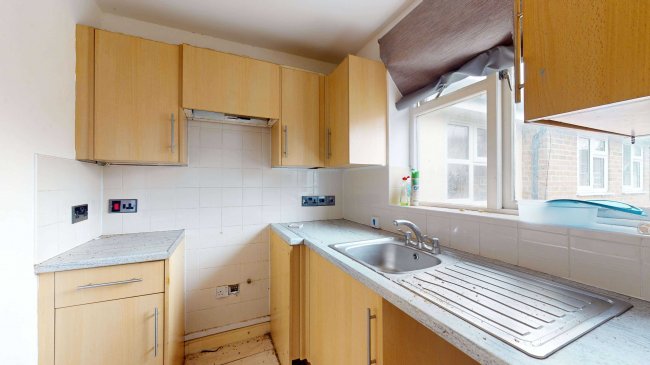 67 Springfield Place, Kingston, KT3 3LP 7