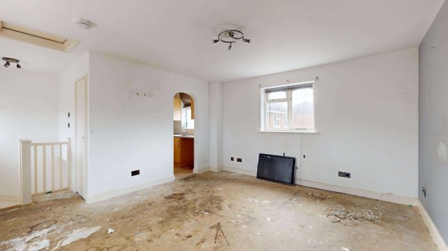 67 Springfield Place, Kingston, KT3 3LP 7