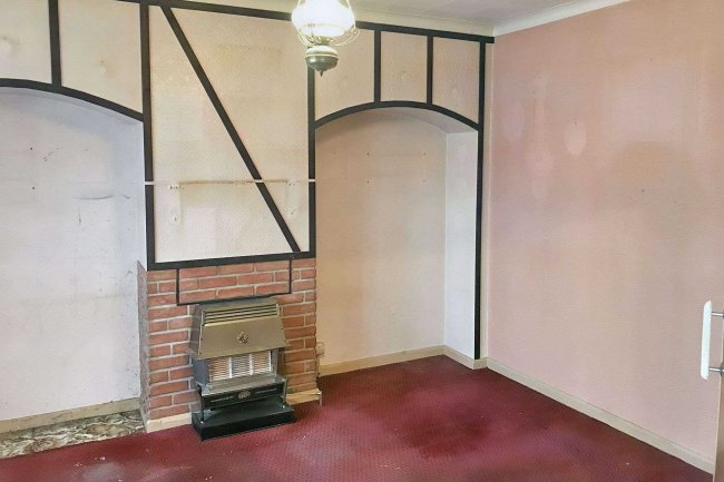 91 Church Elm Lane, Dagenham, RM10 9RJ 2