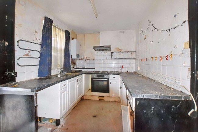 28 Sidney Road, South Norwood, London, SE25 5NB 8