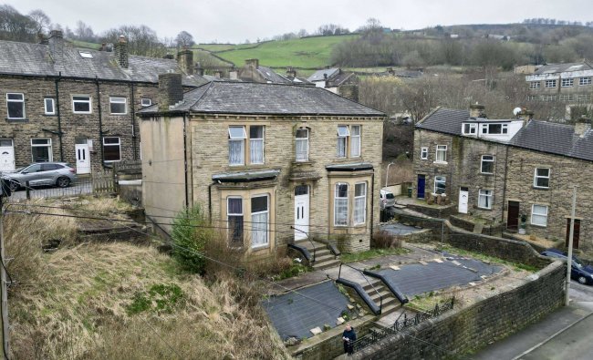 Ing Head House, Damems Road, Keighley, BD21 5EU 8