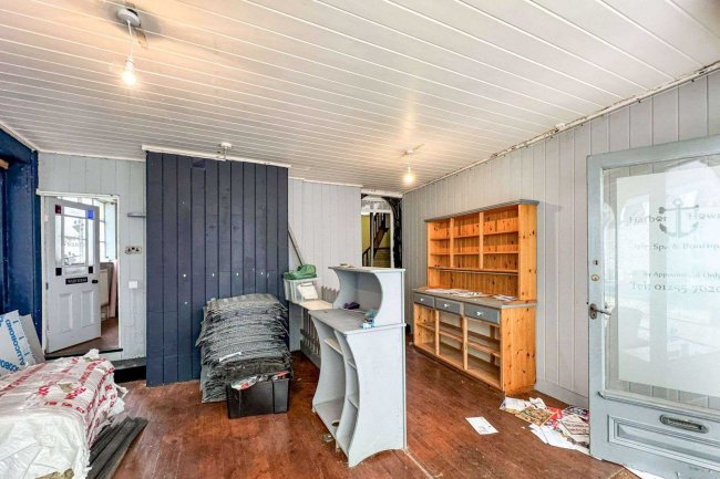 20-21 Market Street, Harwich CO12 3DX 6