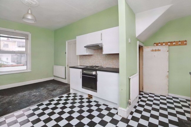 24 Upper Aughton Road, Southport PR8 5ND 2