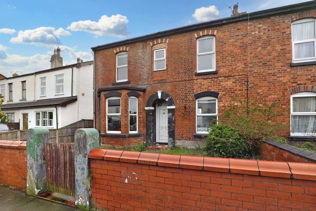 24 Upper Aughton Road, Southport PR8 5ND 2