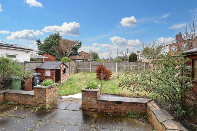 24 Upper Aughton Road, Southport PR8 5ND 2