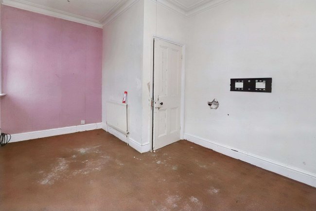 24 Upper Aughton Road, Southport PR8 5ND 2