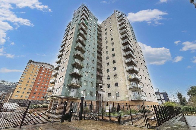Flat 207 City View, Centreway Apartments, Axon Place, Ilford, IG1 1NL 1