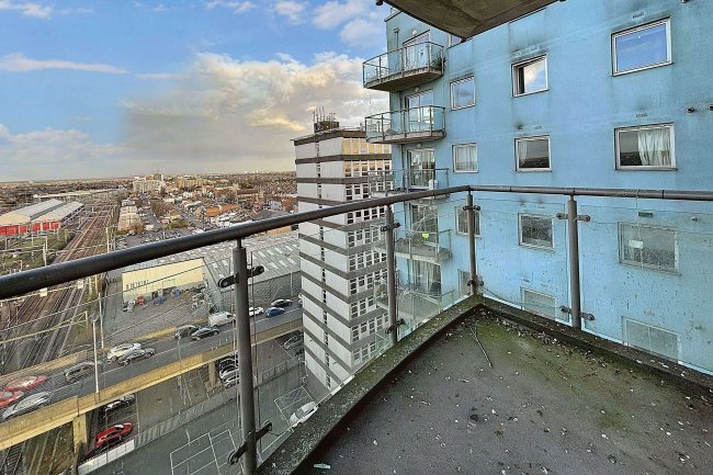 Flat 207 City View, Centreway Apartments, Axon Place, Ilford, IG1 1NL 1
