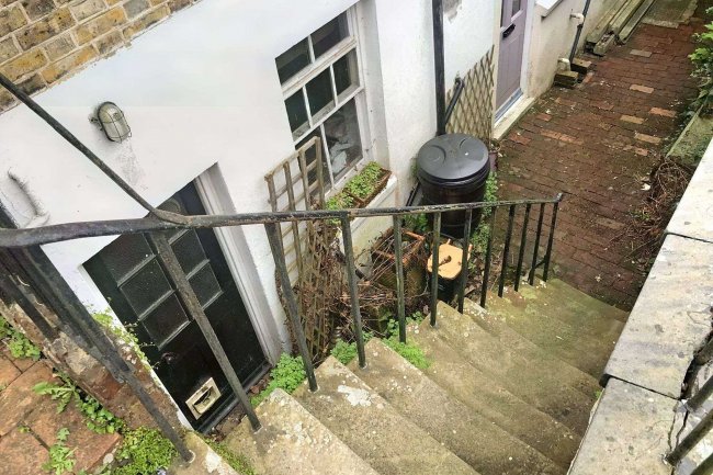 48 Queens Road, Tunbridge Wells, TN4 9JU 2