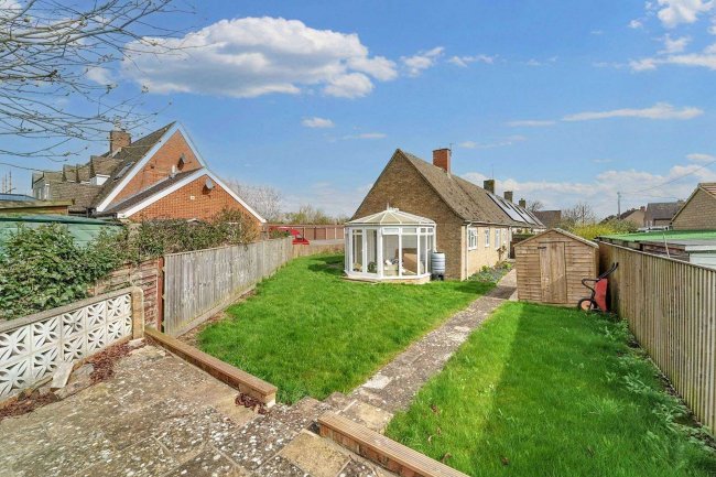 9 Orchard Way, Chipping Norton, Oxfordshire, OX7 7EZ 6