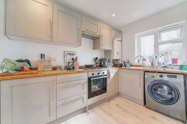 9 Orchard Way, Chipping Norton, Oxfordshire, OX7 7EZ 6