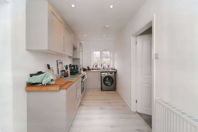 9 Orchard Way, Chipping Norton, Oxfordshire, OX7 7EZ 6