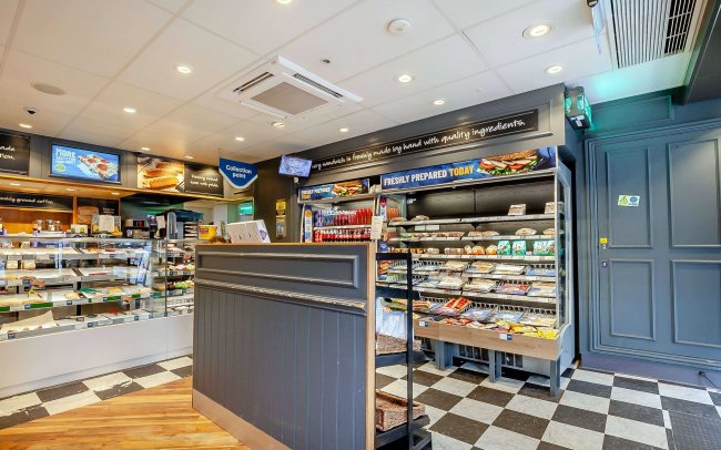 72 High Street, Sutton, Greater London SM1 1EZ 9