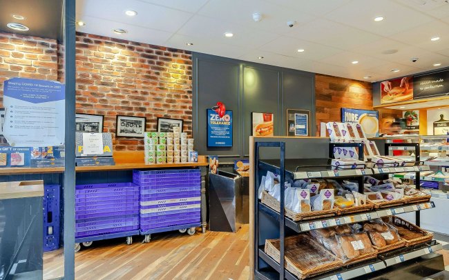 72 High Street, Sutton, Greater London SM1 1EZ 9