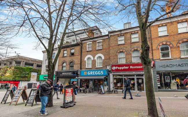 72 High Street, Sutton, Greater London SM1 1EZ 9