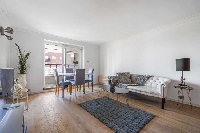 Flat 14, Livingstone Lodge, Admiral Walk, Maida Vale, London, W9 3TN 9