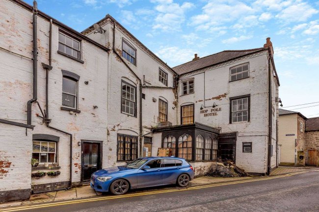 The Hop Pole Hotel, 9 Market Square, Bromyard, HR7 4BP 7