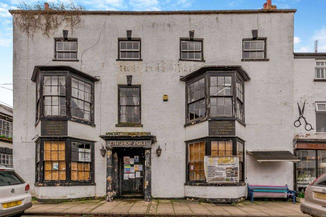 The Hop Pole Hotel, 9 Market Square, Bromyard, HR7 4BP 7