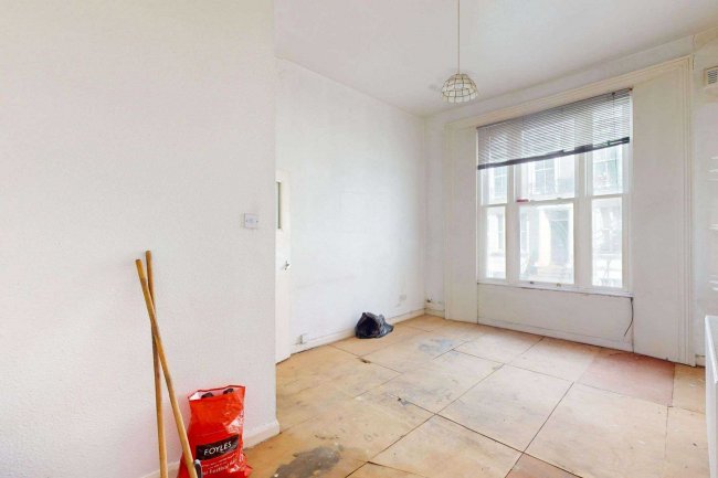 Flat B, 1 Newton Road, London, W2 5JP 1