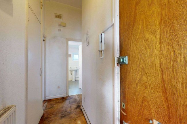 Flat B, 1 Newton Road, London, W2 5JP 1